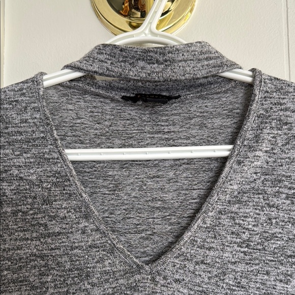 Revamped Gray Fitted Crop Blouse - Picture 3 of 4